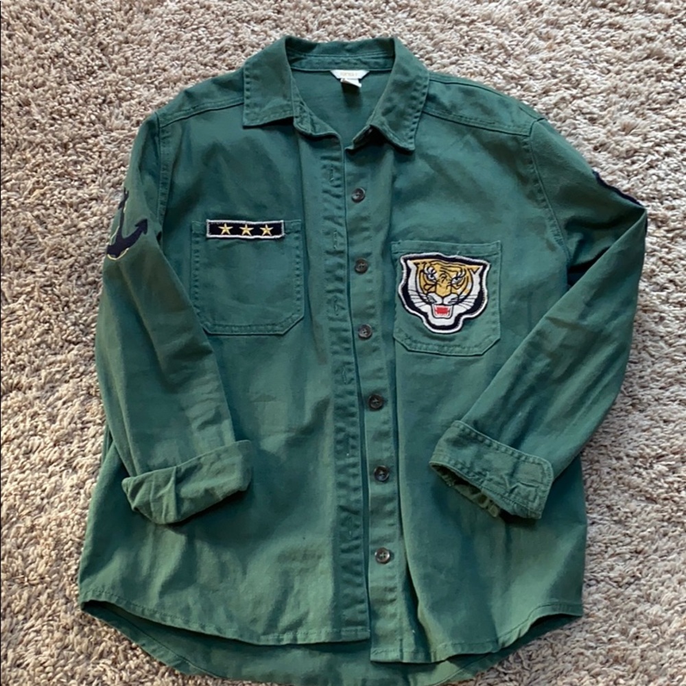 Army green jacket w/ patches